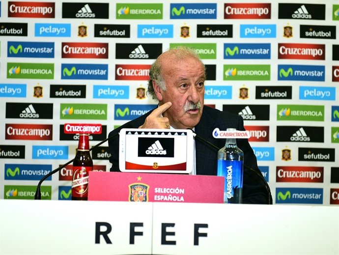 Vicente del Bosque en  la rueda de prensa con los medios 