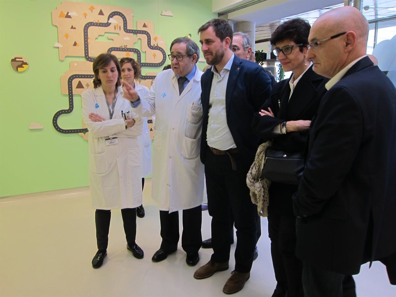 El conseller de Salud, Toni Comín, visita el Hospital Vall d'Hebron
