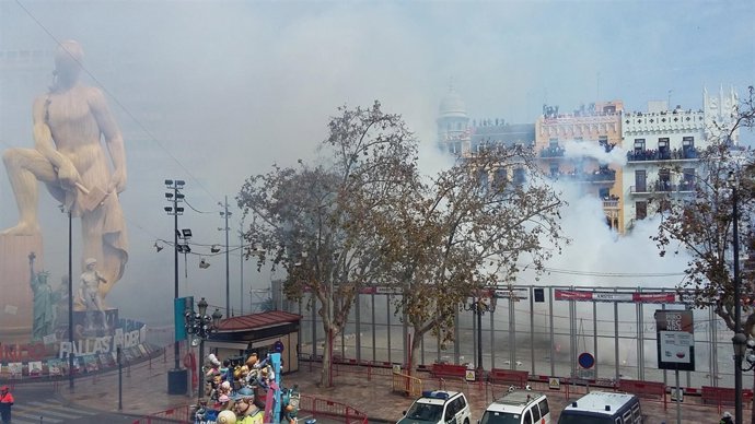 Mascletà de este 18 de marzo en las Fallas 2016 a cargo de Hermanos Caballer 