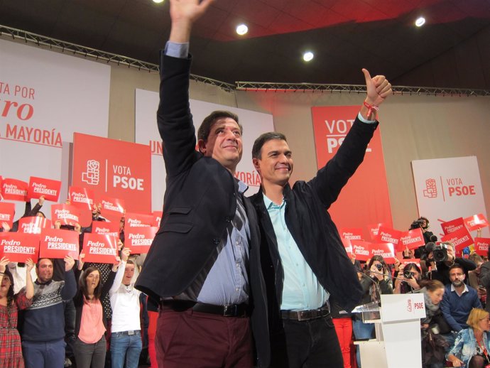 José Ramón Gómez Besteiro, con Pedro Sánchez en A Coruña