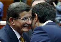 Tsipras insta a comenzar la devolución de refugiados a Turquía "lo antes posible"