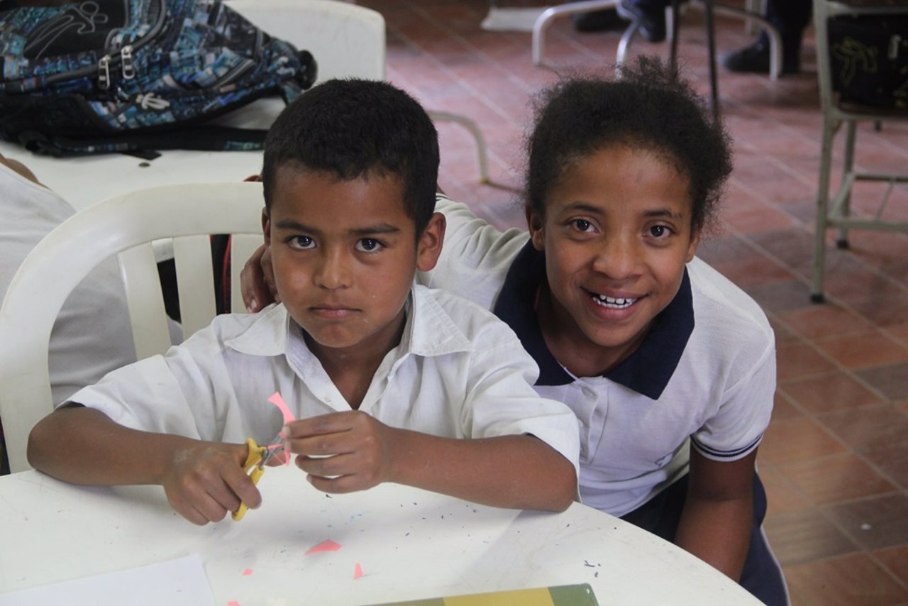 Dos menores del proyecto 'Dejando huella'