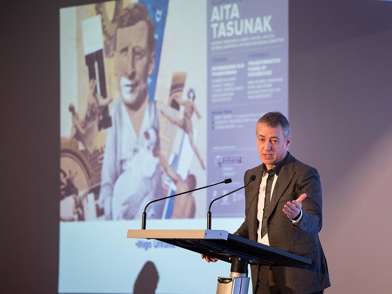 EL LEHENDAKARI, IÑIGO URKULLU, EN LAS JORNADAS DE VITORIA