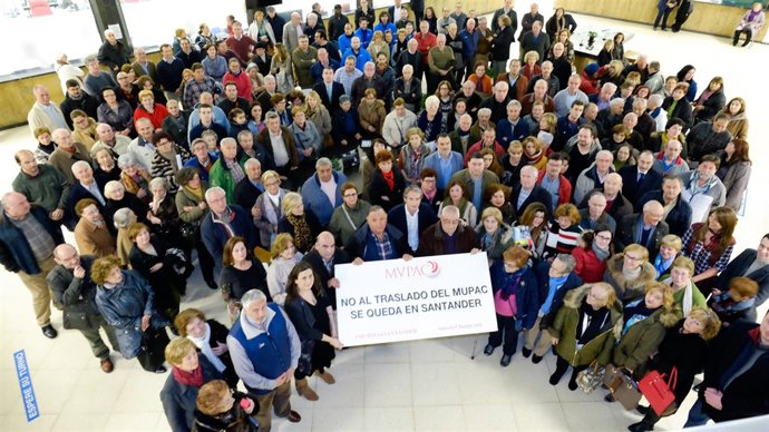 Apoyo de las asociaciones de vecinos al MUPAC