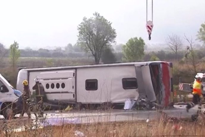 Un accidente de autobús causa 13 muertos en Tarragona