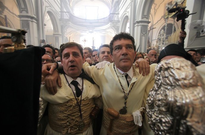  ANTONIO BANDERAS  ACTUA COMO MAYORDOMO DE LA COFRADIA DE LAG
