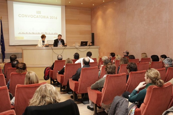 Inauguración de la jornada técnica sobre IEE.
