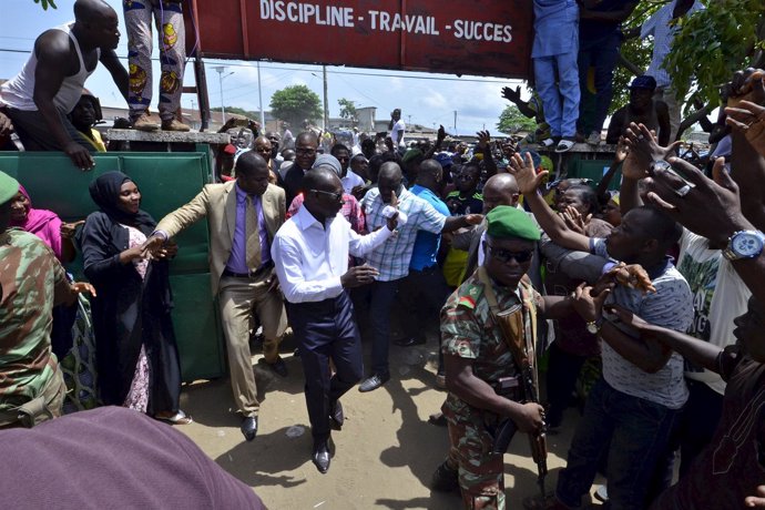 El candidato presidencial Patrice Talon, en un centro electoral en marzo de 2016