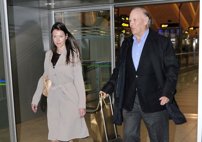 Carlos falcó y esther doña