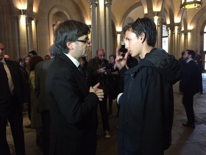 Un herido en el accidente de Tarragona habla con el pte.Carles Puigdemont