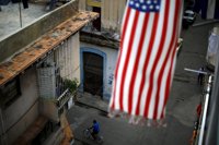 La mayoría de los estadounidenses apoya la política de Obama hacia Cuba