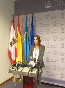 La concejala Lara Martínez  (PSOE)