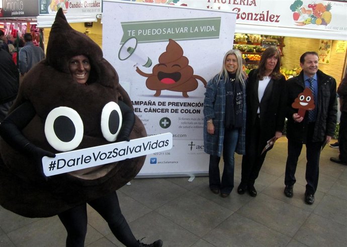 Campaña de sensibilización contra el cáncer de colon en el Mercado Central 