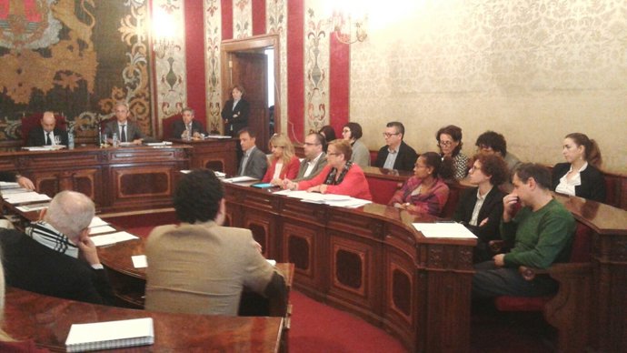 El pleno del Ayuntamiento de Alicante aprueba los presupuestos