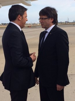 El primer ministro italiano Matteo Renzi y el presidente Carles Puigdemont