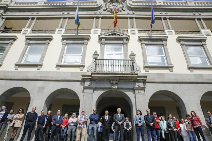 Minuto de silencio en la Autoridad Portuaria