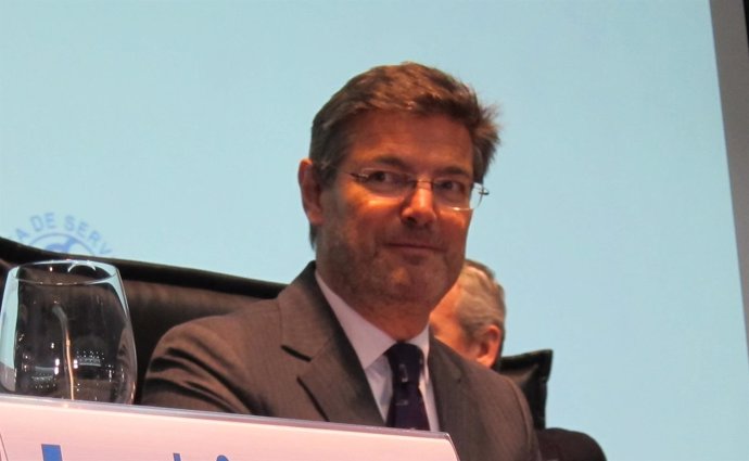El ministro de Justicia, Rafael Catalá, en una acto en Santiago
