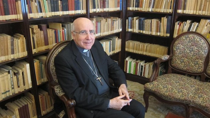 El obispo de Huelva, José Vilaplana.