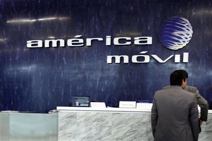 México pospone un mes de licitación de red compartida telecomunicaciones 