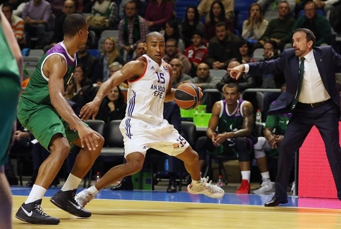 Granger en el Unicaja - Anadolu Efes