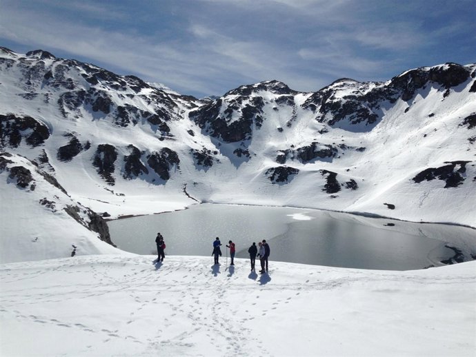 Lagos de Somiedo nevados.
