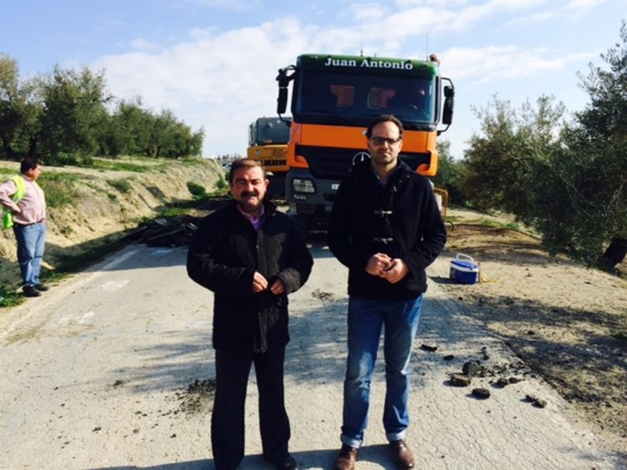 Visita del diputado José Castro a obras en Peal de Becerro (Jaén)
