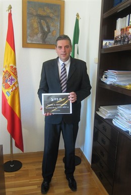 Ángel Vera muestra el balance de Ferias Jaén correspondiente a 2015.