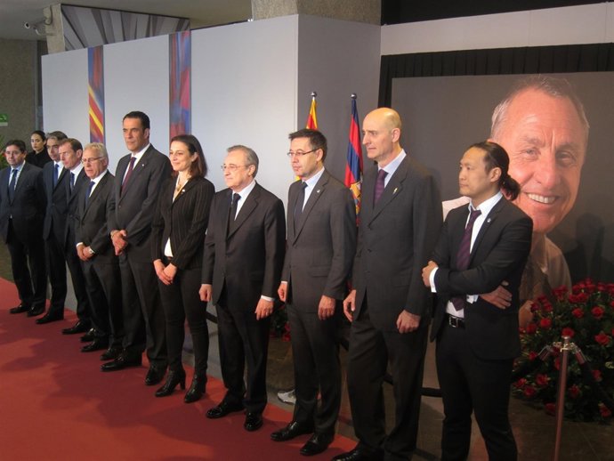 Florentino Pérez junto a Josep Maria Bartomeu
