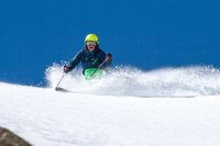 Sierra Nevada pone este lunes a la venta 3.000 forfaits de primavera a 20 euros