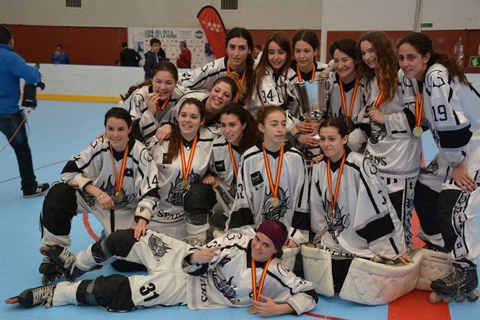 Rubí Cent Patins campeón Copa Reina hockey línea