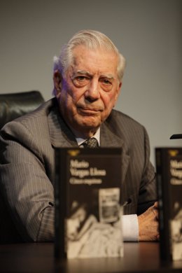 Vargas Llosa presenta 'Cinco esquinas'