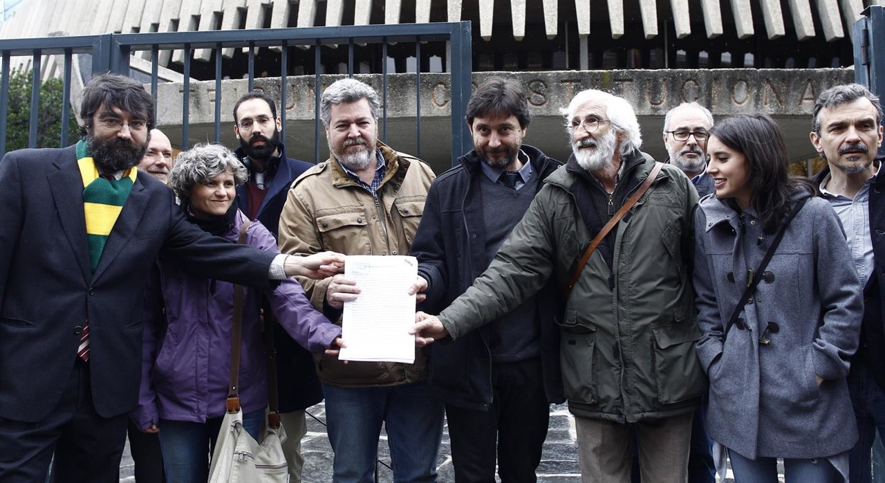 Podemos y colectivos sociales presentan un recurso contra la nueva ley del suelo