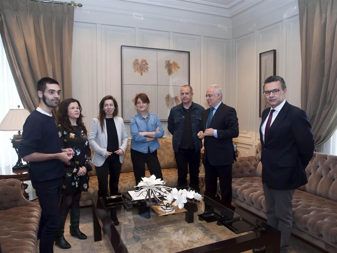 Artistas riojanos que expondrán en China