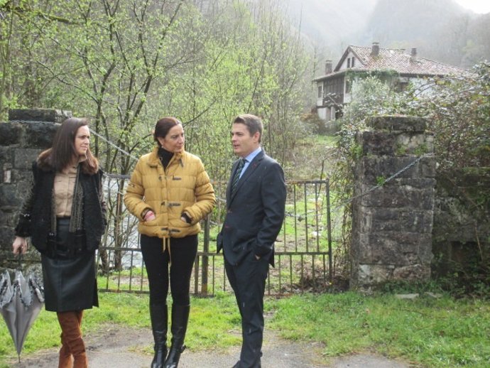 Diputados del PP en Cangas de Onís