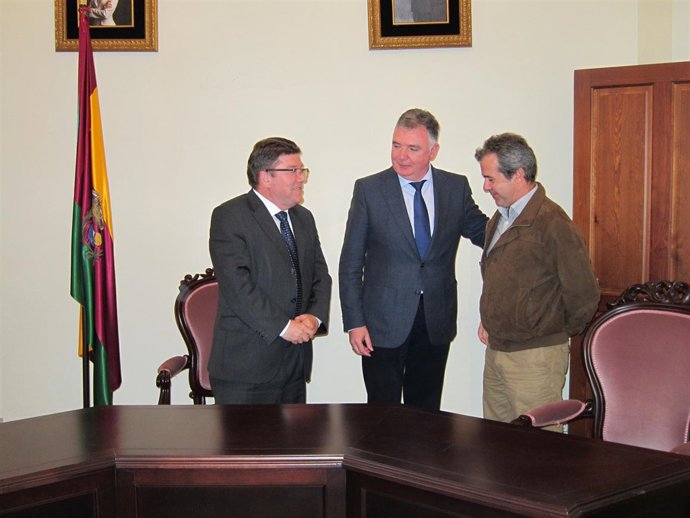 La Junta vende a la cooperativa San Antonio Abad el silo de Trigueros (Huelva). 