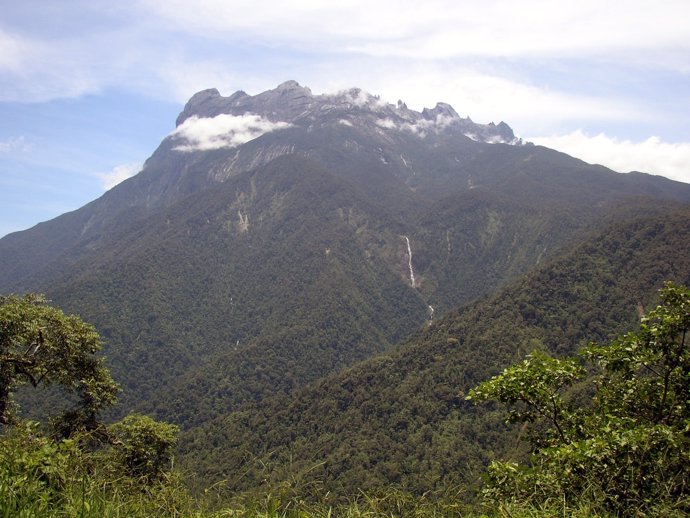 Monte Kinabalu (Indonesia)