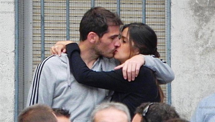 IKER CASILLAS Y SARA CARBONERO