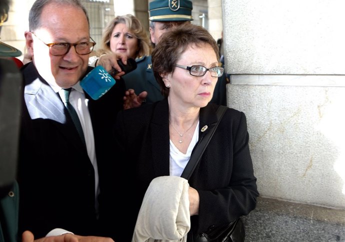 La exconsejera Carmen Martínez Aguayo a su llegada al juzgado