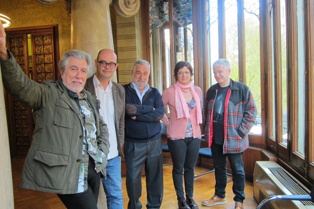 Los escritores J.Sierra i Fabra, S.Alzamora, R.Nadal, B.Busquets, M.Serra