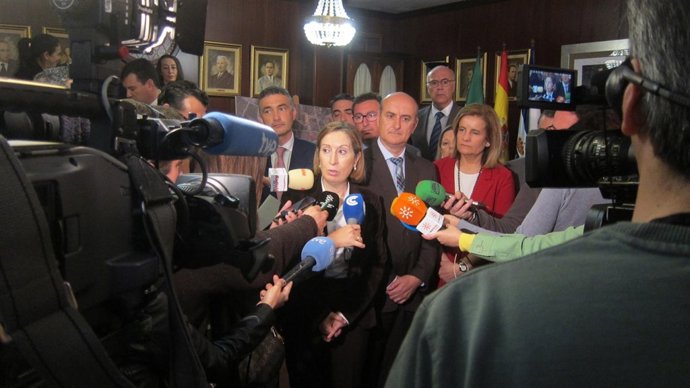 La ministra de Fomento en funciones, Ana Pastor.