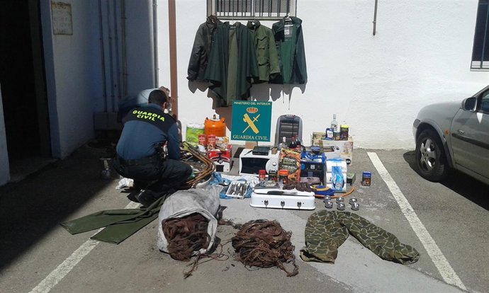 Efectos robados en casas de campo de Granada