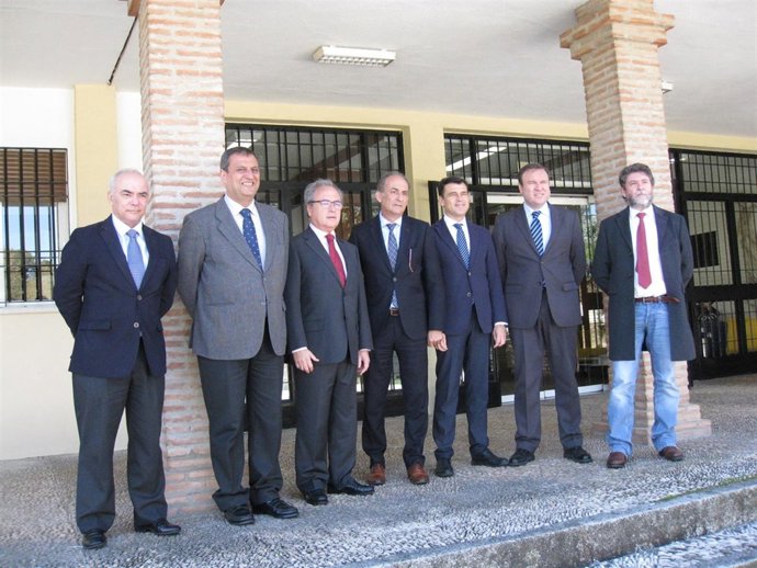 Pérez Alcalá y Díaz en el campus de Loyola Andalucía en Córdoba