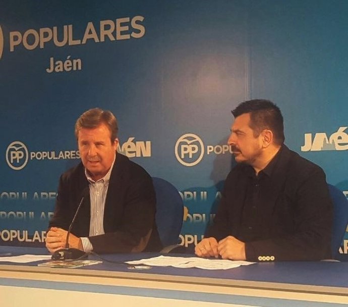 García Anguita y Martín informa de la campaña sobre el impuesto de sucesiones.