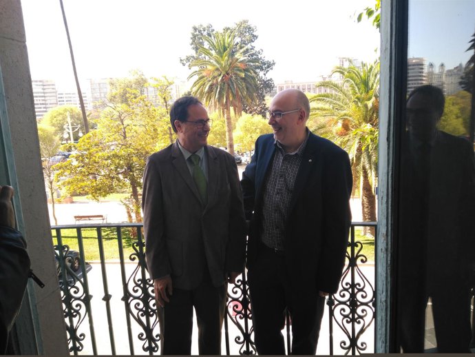 Soler y Alcaraz en el edificio La Cigüeña