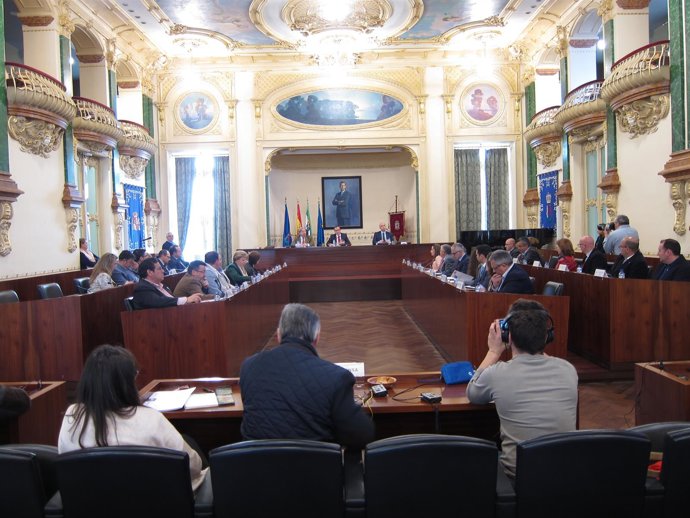 Pleno en la Diputación de Badajoz