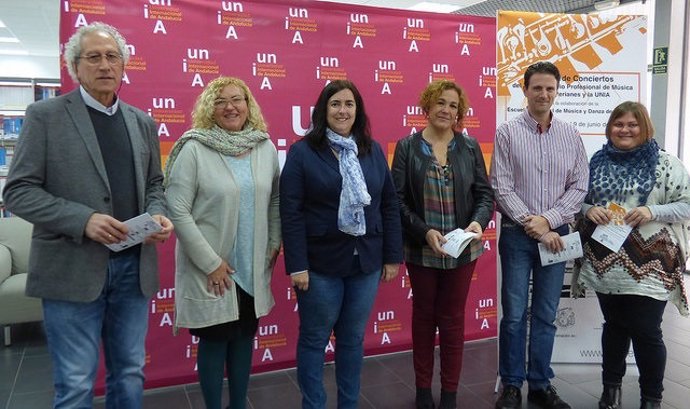 Presentan los conciertos del conservatorio 'Javier Perianes'. 