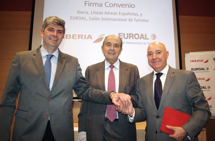 Firma del convenio entre Euroal e Iberia