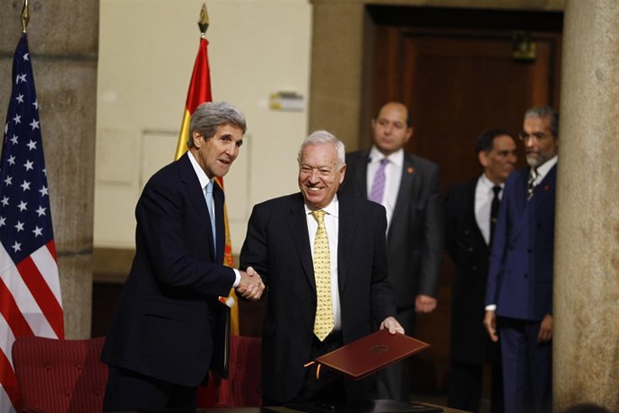El ministro José Manuel García-Margallo y el secretario de Estado de EEUU