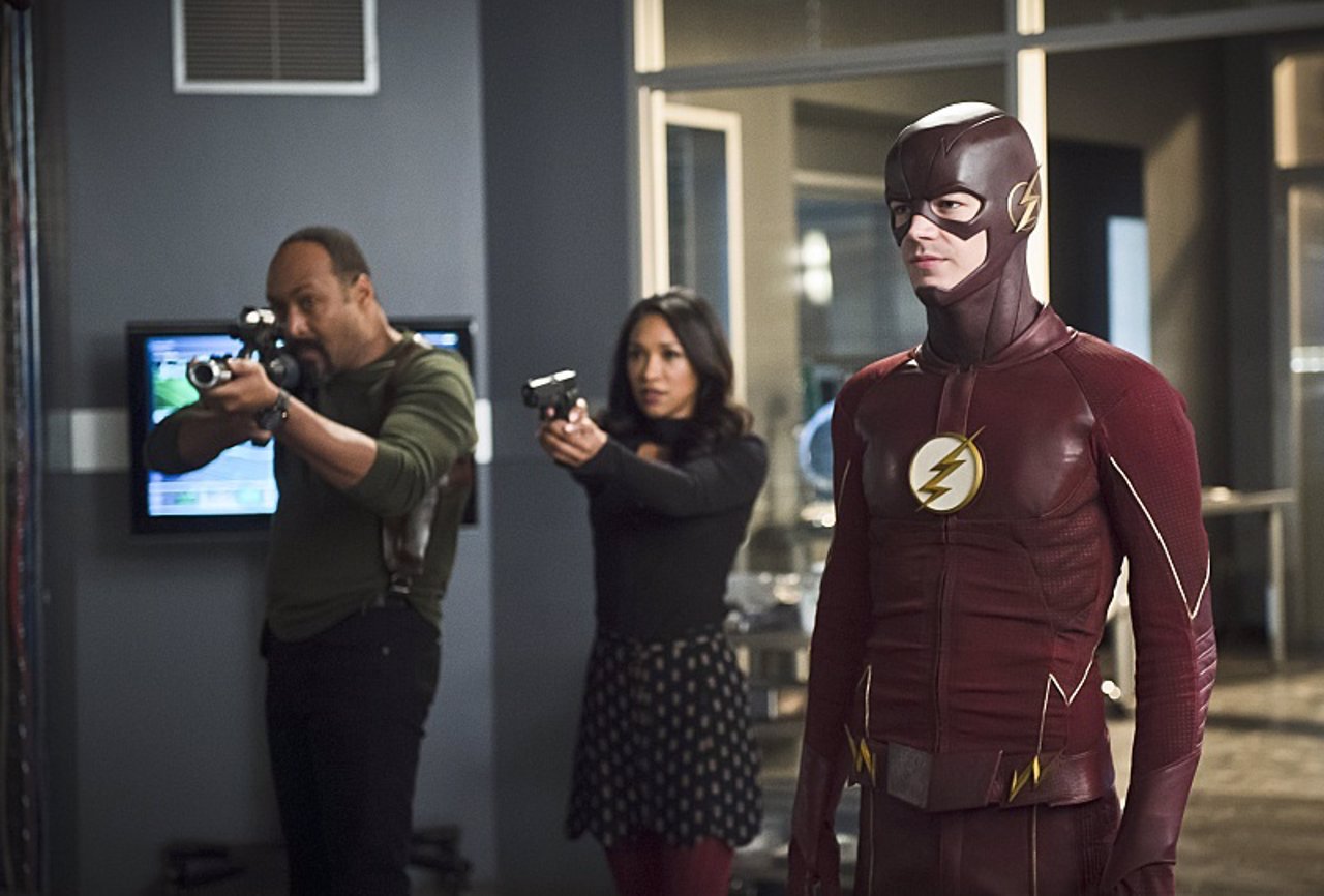 The Flash: Zoom (al fin) revela su identidad en las nuevas imágenes