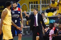 Perasovic: "Me duele la cabeza de tantos partidos importantes"